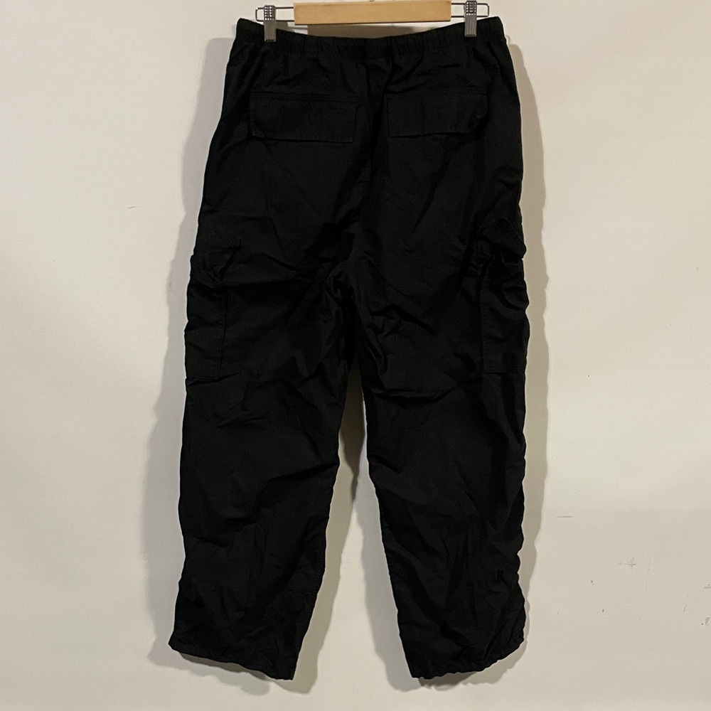 TNA women’s Black Cargo Pants - Picture 3 of 4